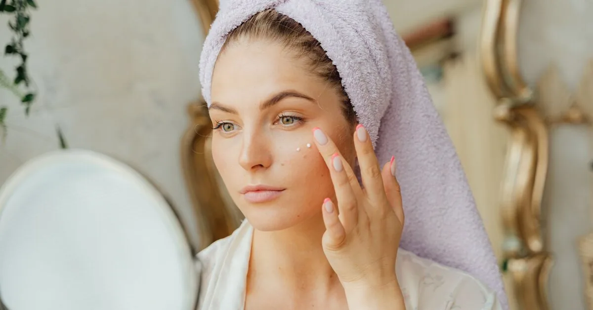 Clinique cosmetics: why does this brand remain popular among women?