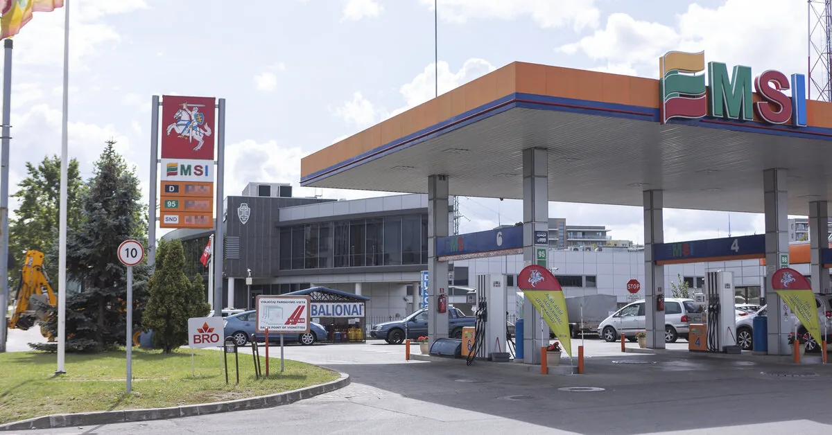 „Emsi“ aims to acquire three „Circle K“ automated gas stations, the latter will buy one from „Emsi“