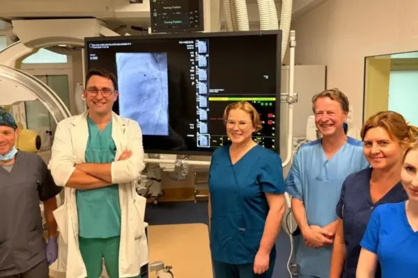 Historical achievement at Santaros Clinics: doctors performed a minimally invasive heart procedure on a newborn weighing only 1300 g