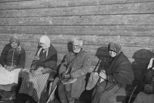 People "behind the wall": the historian who studied the old Vilnius beggar told about their life