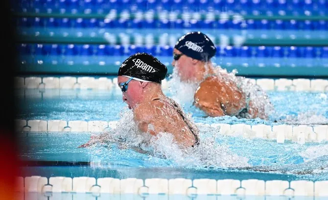 LTU Aquatics/Dariaus Kibirkščio nuotr./Kotryna Teterevkova ir Ralina Giliazova.