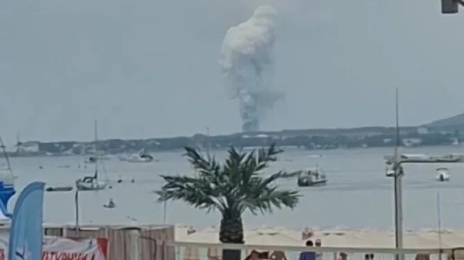 Frame from video/Strike near the “Putin Palace” in Gelendzhik