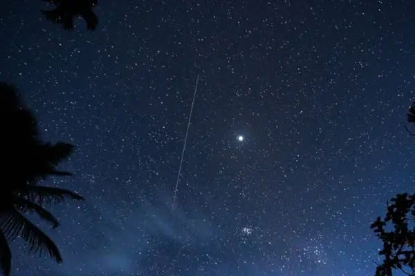 Perseid night is coming soon: how to photograph shooting stars with a phone?