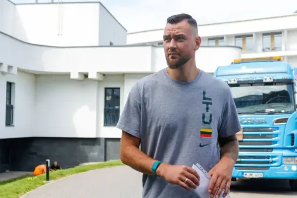 Donatas Motiejūnas, explaining his decision not to communicate with the media, made a promise