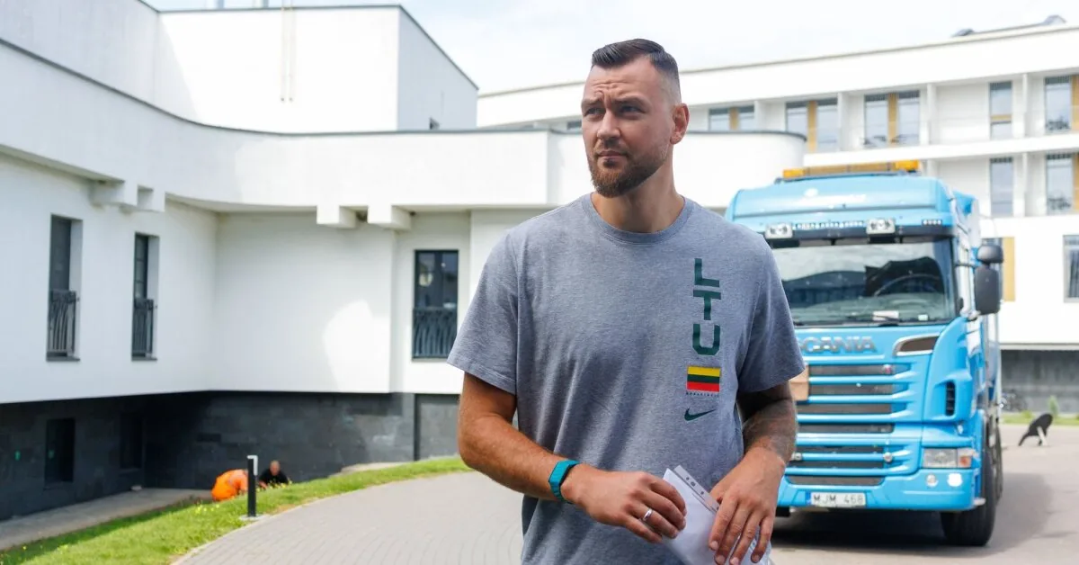 Donatas Motiejūnas, explaining his decision not to communicate with the media, made a promise