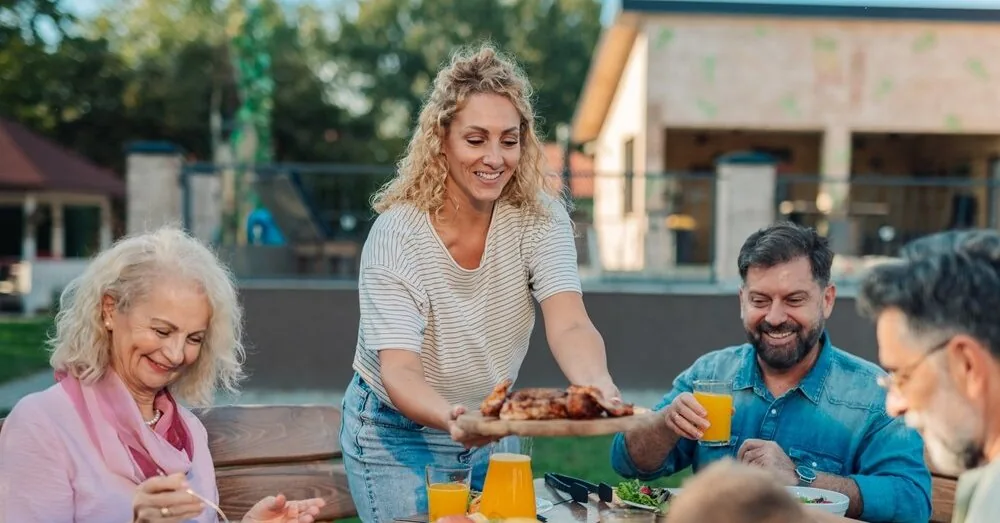 4 food ideas for a grill weekend: taste yourself and treat your guests