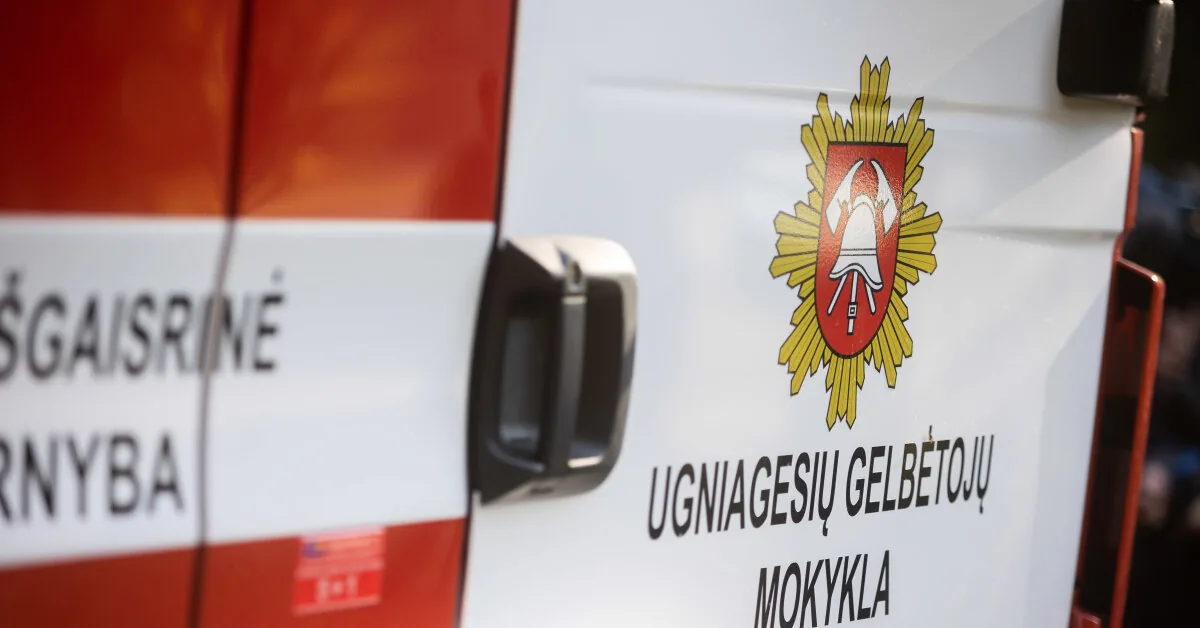 Two car models burned down at the Firefighters' Rescue School