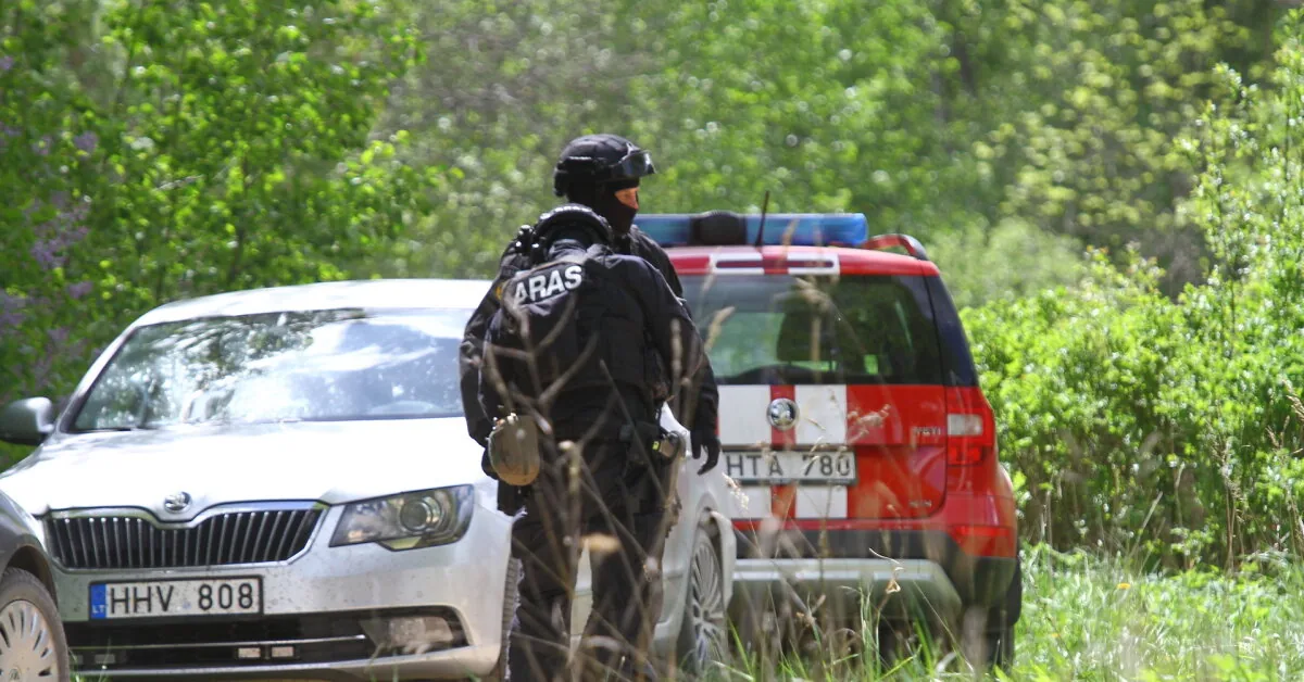 A man who demonstrated weapons and threatened during a TikTok live stream caused a stir at "Aras"