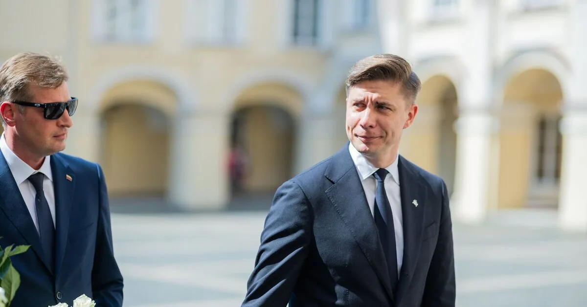 Mindaugas Sinkevičius: when discontinuing services in Russian, it is necessary to assess which groups it will affect