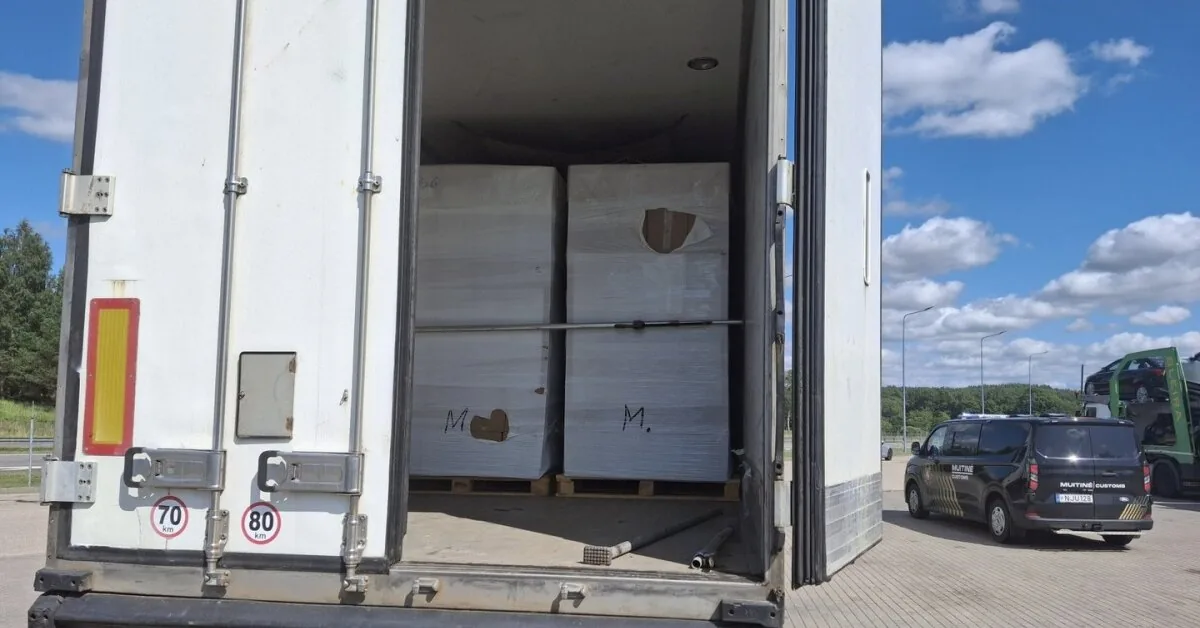 Year record: on the Vilnius–Klaipėda highway, a truck with illegal cargo worth 2.4 million euros was stopped