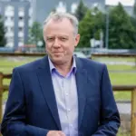 The court temporarily prohibited the dismissal of the head of "Autokausta" and two related companies