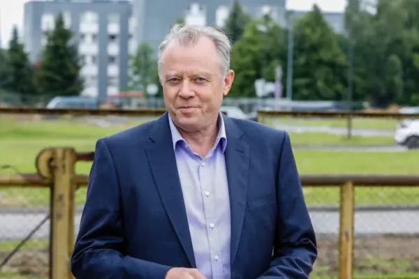 The court temporarily prohibited the dismissal of the head of "Autokausta" and two related companies