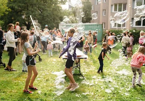 Event series „Culture into Yards“