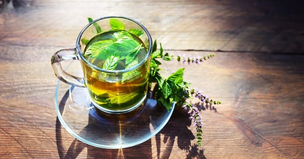 Here is what happens to your sleep if you drink peppermint tea every evening
