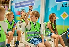 This time, the youngest are behind the wheel: Mega shopping center invites children to try driving on a real track