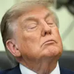 JAV teismas: Donaldas Trumpas gali panaikinti muitų išimtį mažoms siuntoms
