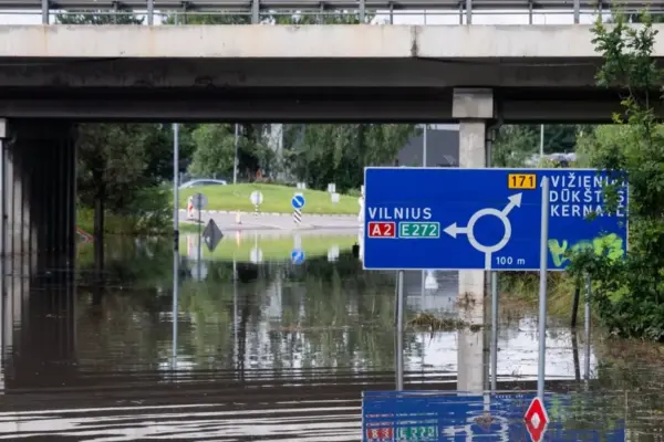 V.Vansavičius: there has never been such a bad situation with Avižienių žiedas, flooded and damaged school premises