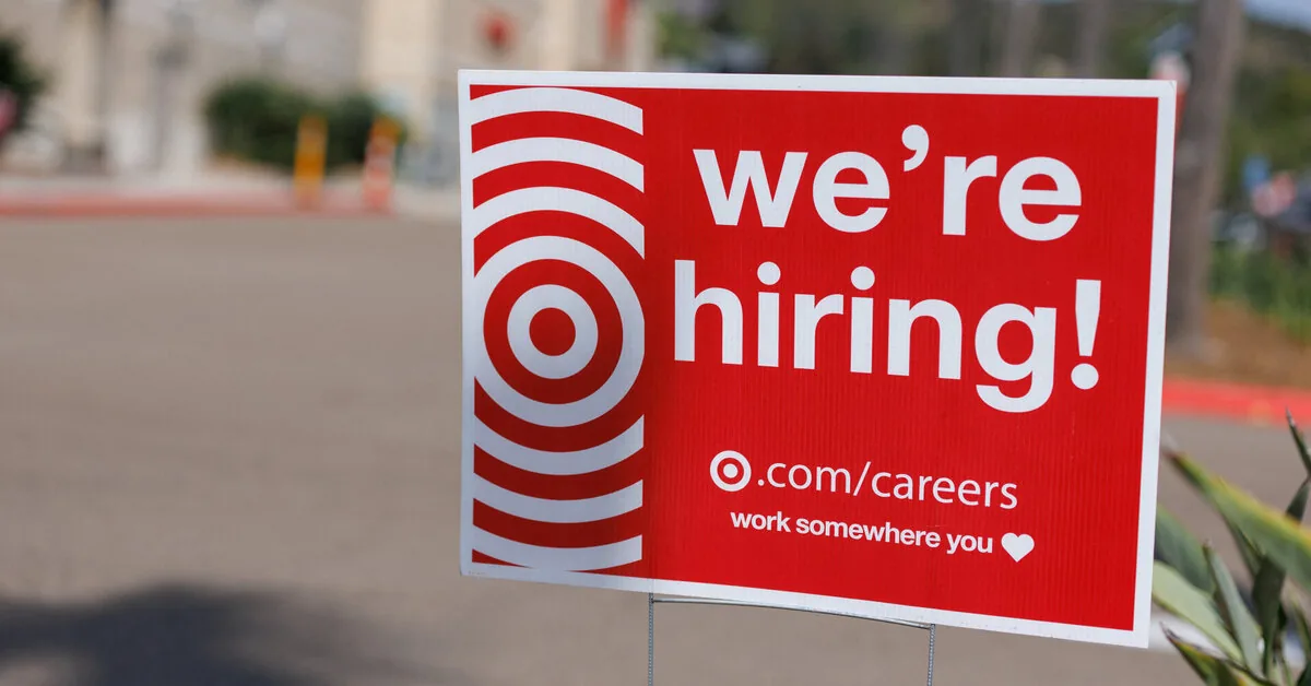 ADP: fewer jobs were created in the US private sector in July than expected