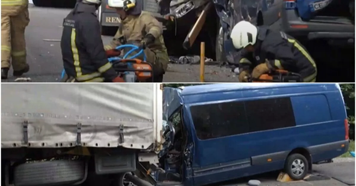 "Medics lifted 5 untrapped passengers from the minibus": revealed how the rescue operation took place after a very horrific accident
