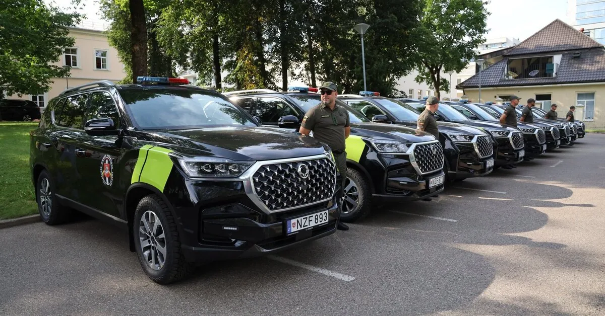Border guards acquired 19 exotic-looking SUVs