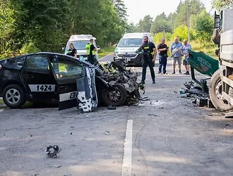 Truck driver involved in the brutal head-on collision speaks out after women and a girl died in the accident