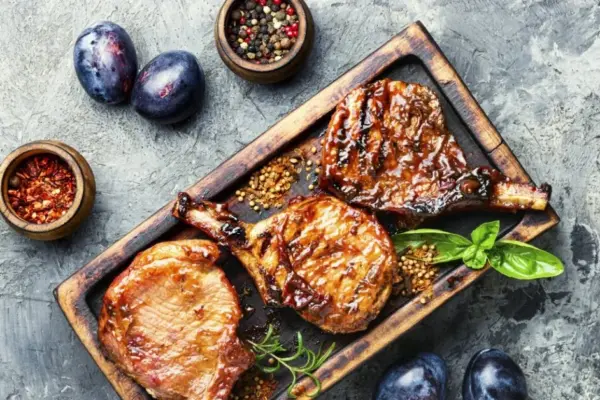 Plums – not just for compote: try unexpected combinations with meat or potatoes