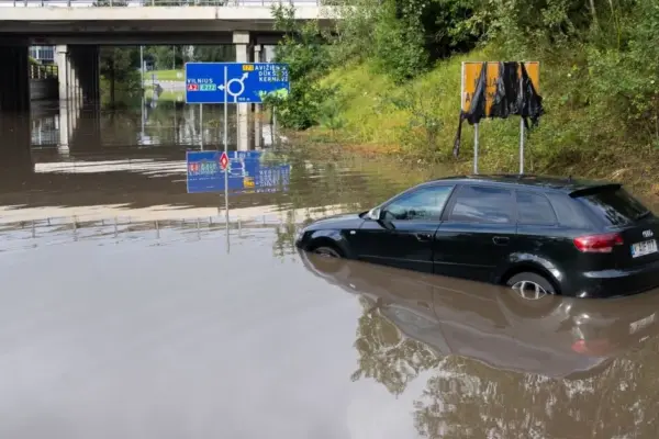 Under the viaduct – with a jet ski or a bicycle in hand: when will this place be reconstructed?