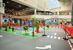 This time, the youngest are behind the wheel: Mega shopping center invites children to try driving on a real track
