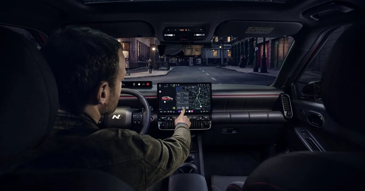 In the world of autonomous cars: from computer screen to reality