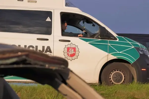 On the road between Palanga and Klaipėda – a three-car collision: there are injured
