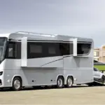 „Mercedes“ camper with DNA – more expensive than a huge house: what is the reason for such a price?