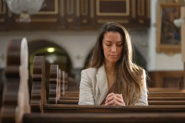 The parish has published a "blacklist": it's better not to go to church wearing these clothes