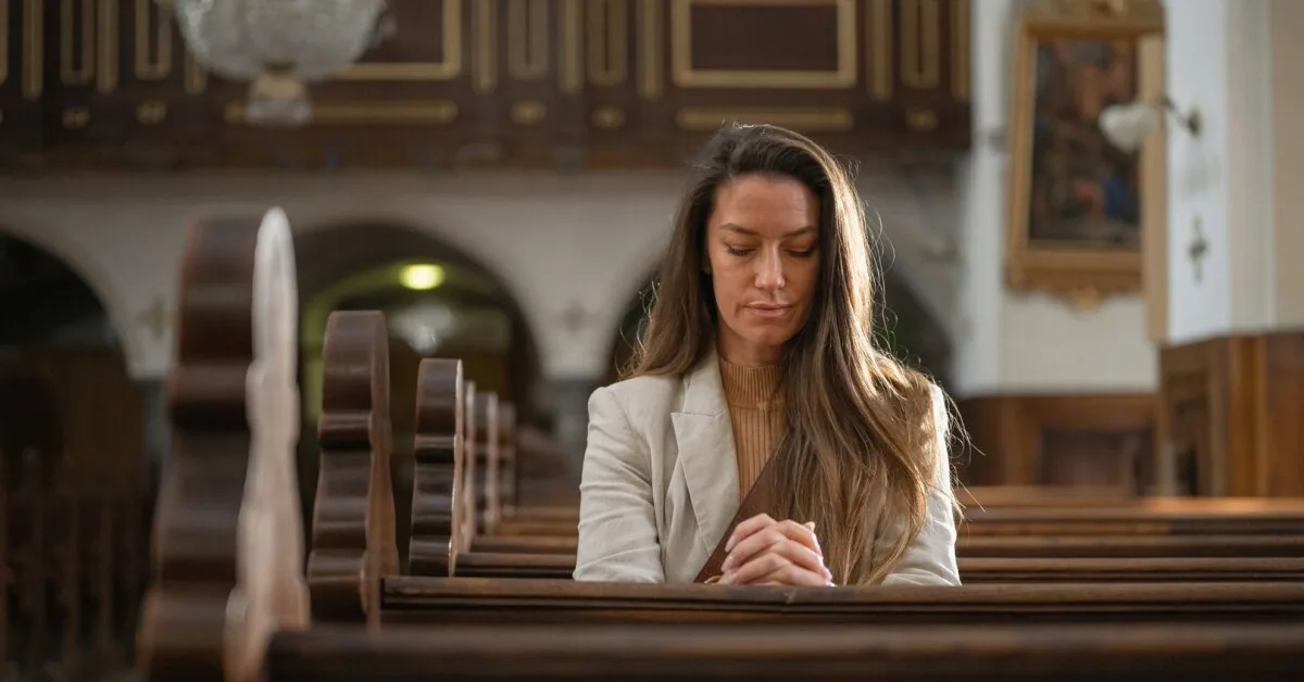 The parish has published a "blacklist": it's better not to go to church wearing these clothes
