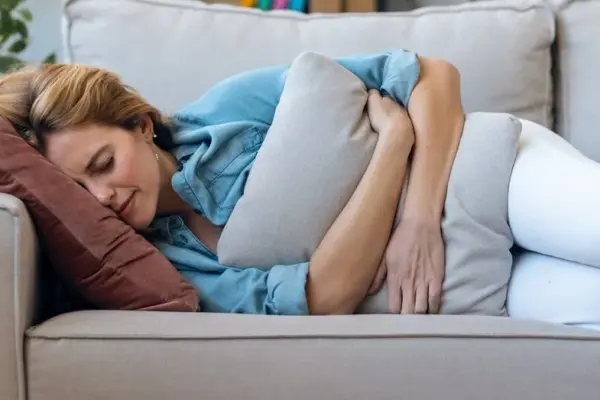 Stomach pain and nausea? 14 possible causes we rarely think about
