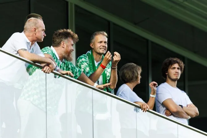 fkzalgiris.lt nuotr./Andrius Tapinas (centre)