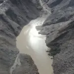 Tibet dam burst: Nepal rescuers urged to withdraw