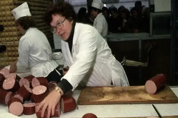 Misleading prices: how much food really cost in the Soviet era and what do we buy much cheaper today?