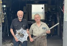 Icon painter Jurij Vytegorov and blacksmith Vladas Kuzinas