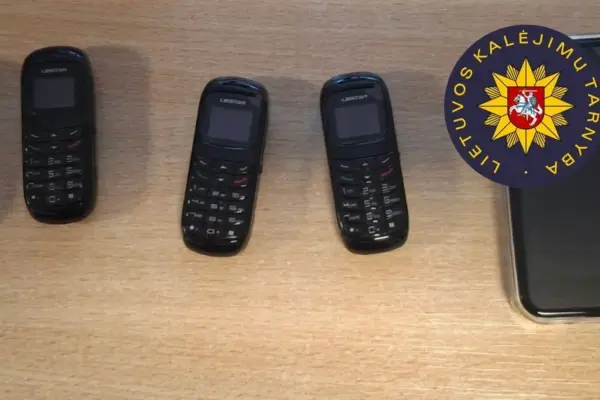 The smaller the phones – the greater the chances of committing a crime: only the vigilance of officers saves