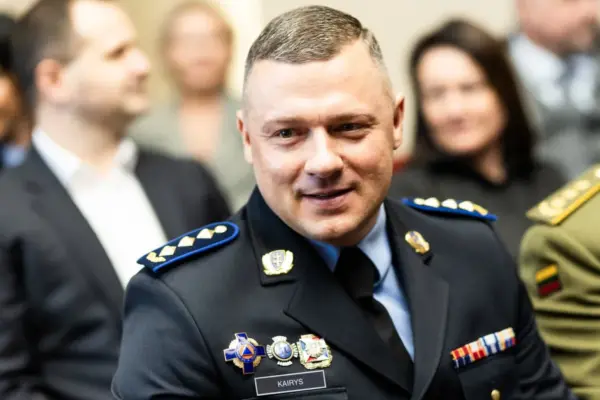 Kalėjimų tarnybos vadovas: atleidimus lėmė saugumo situacija, yra neviešų duomenų apie santykius