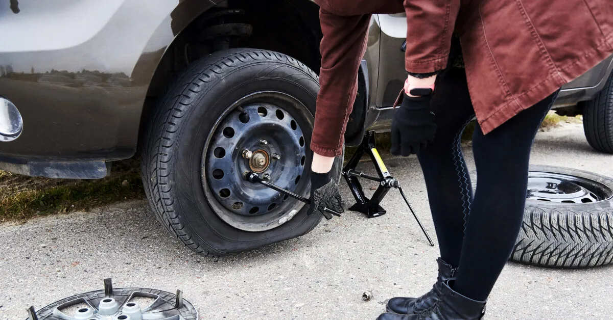 Car service center – mass intruder attack: damage being assessed, police are working