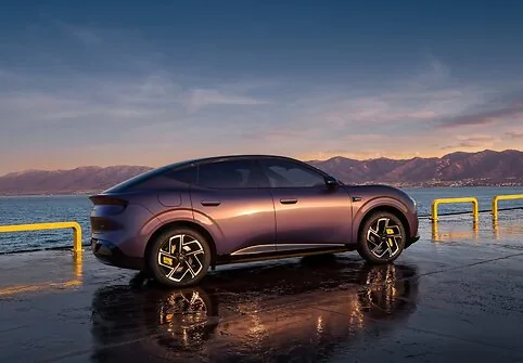 Electric car 'Xpeng L03' (2026) also has a hybrid version