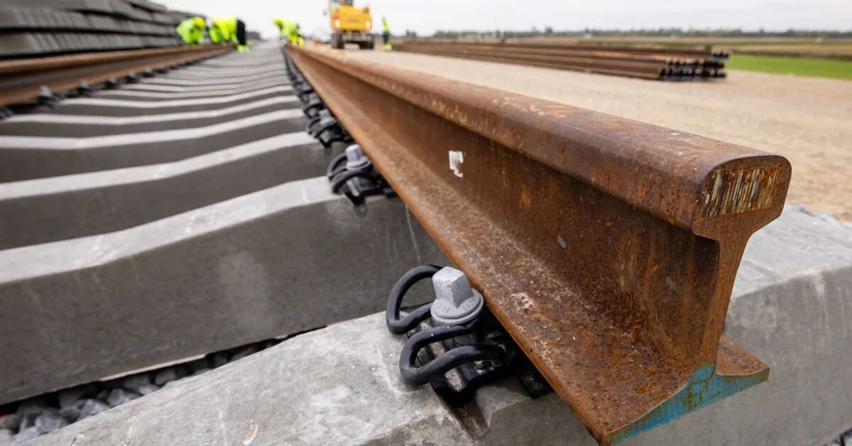 HISK, „Tilsta“ and „Rizzani“ filed four claims against „LTG Infra“ regarding the „Rail Baltica“ construction contracts