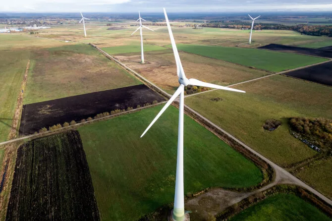 Eriko Ovčarenko / BNS nuotr./Atsinaujinanti energetika Šilutės rajone