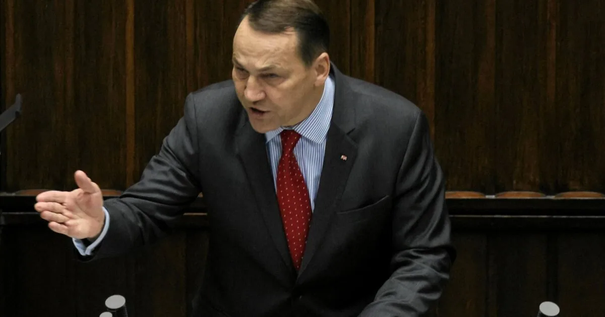 „President, hands off Poland's governance“: Sikorski calls Nawrocki's tactic "suicidal"