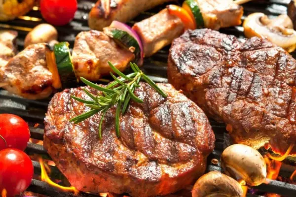 The boss evaluated the artificial intelligence grill recipes: praised one and told to forget the other