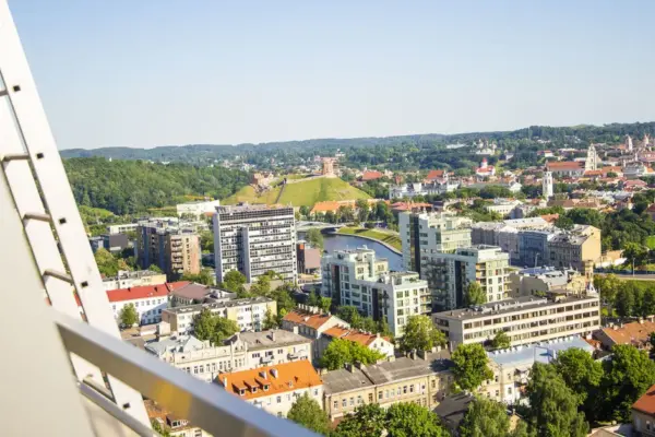 „Coface“: Lithuanian economy supported by exports and defense investments, tension in transport