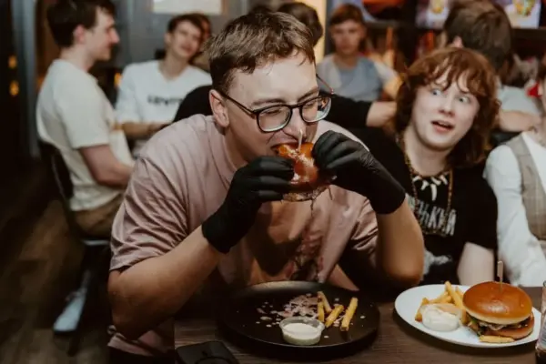 One of Vilnius bars – sold out: nearly 1000 burgers sold in one evening