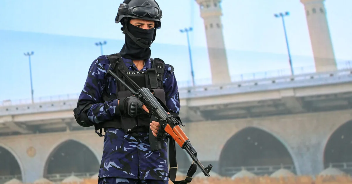 Sources: 48 people killed in clashes between Houthis and government forces in Yemen