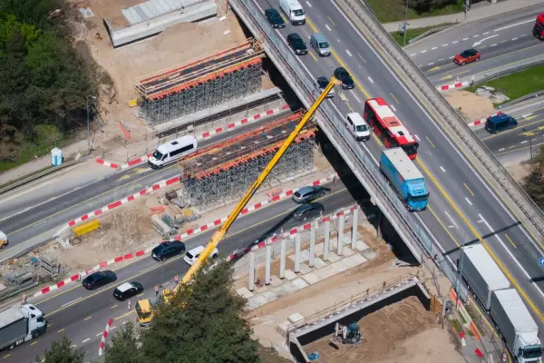 Pradedamas antrasis Gariūnų viaduko rekonstrukcijos etapas: kas keisis vairuotojams?